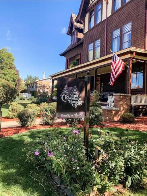 Chocolate Mansion Bed and Breakfast Sioux City Εξωτερικό φωτογραφία